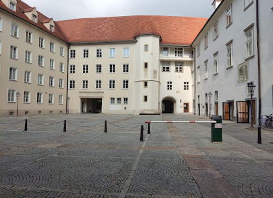 austria/graz/waltendorf/landmark/double-spiral-stairs