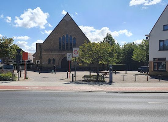 belgium/ostend-bruges-international-airport/landmark/orthodoxe-kerk-h-h-kyrillos-en-methodios