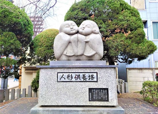 japan/nagoya/osu-kannon/landmark/osu-kanon-ningyo-zuka