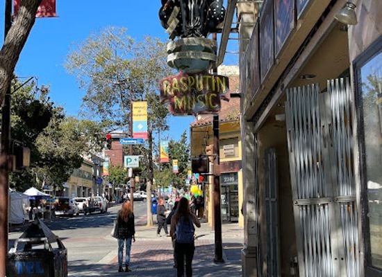 california/berkeley/telegraph-avenue/landmark/telegraph-avenue