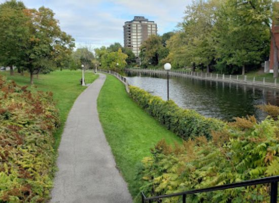 canada/ottawa/glebe/landmark/central-park