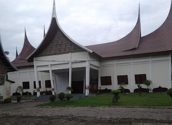 indonesia/west-sumatra/landmark/cultural-park-west-sumatra-province