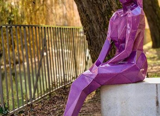 belgium/luxembourg/landmark/melusina-statue