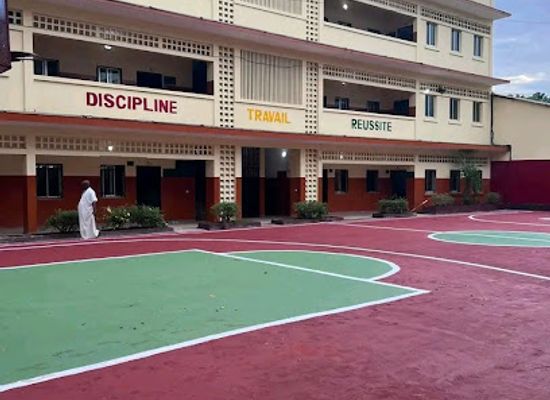 guinea/kindia-region/landmark/les-eaux-de-kilissi