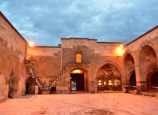 turkiye/lycaonia/landmark/saruhan-kervansaray