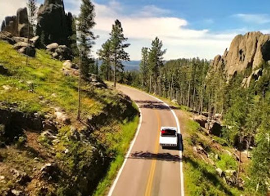 south-dakota/black-hills/landmark/custer-state-park-visitor-center