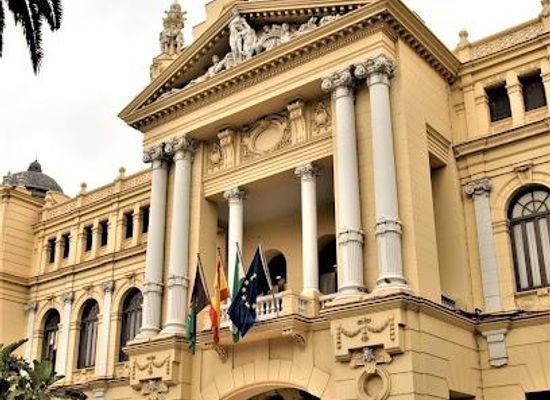 spain/malaga/landmark/ayuntamiento-de-malaga