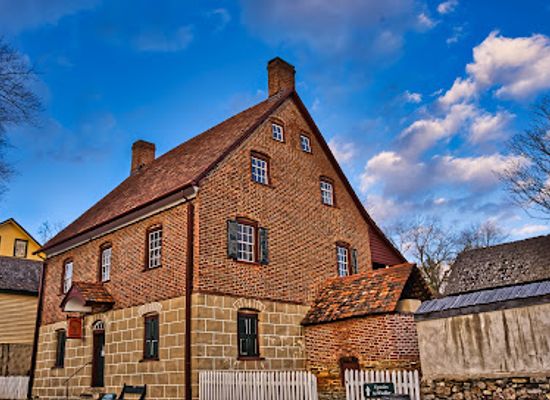 north-carolina/piedmont-triad/landmark/old-salem-museums-gardens-administrative-offices