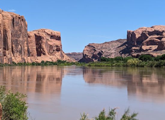 utah/book-cliffs/landmark/roadside-petroglyphs