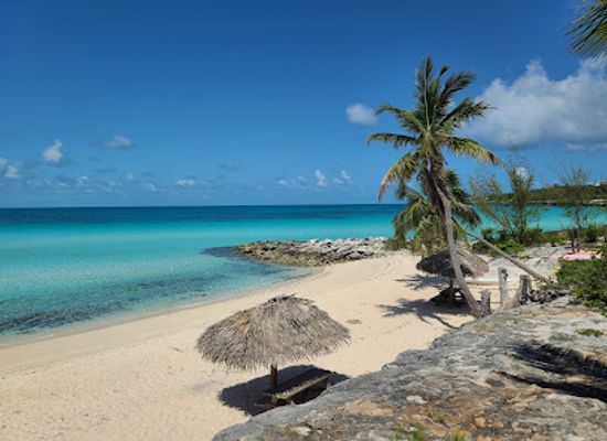 the-bahamas/eleuthera-island/landmark/rainbow-bay-beach