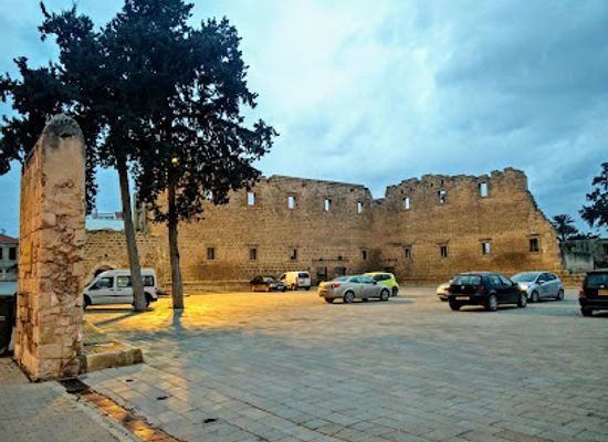 cyprus/famagusta-district/landmark/venetian-palace-ruins