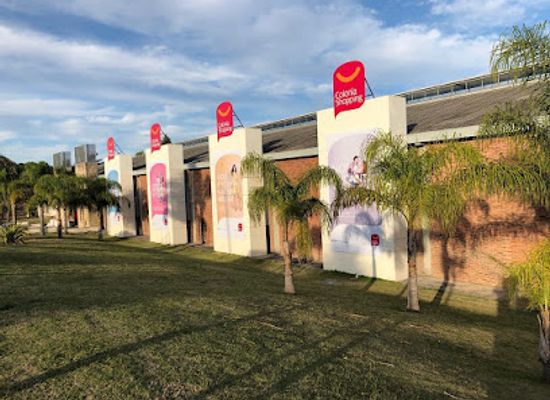 uruguay/colonia/landmark/colonia-shopping