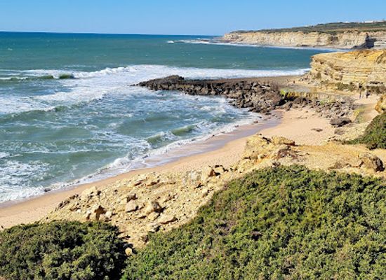 portugal/ericeira/landmark/praia-pedra-branca