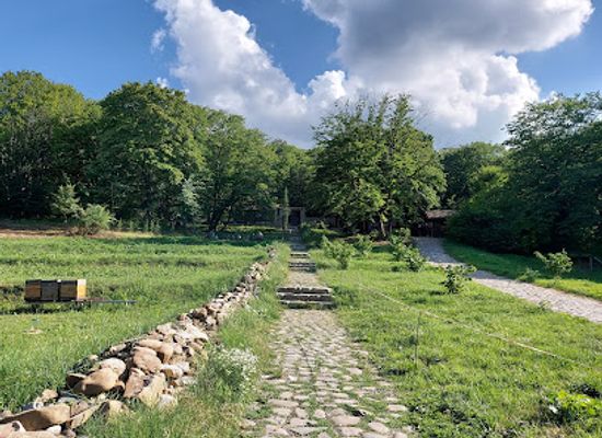 georgia/tusheti/landmark/dzveli-shuamta-s-monastery