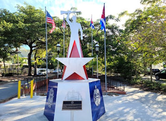 florida/miami/landmark/cuban-memorial-boulevard-park