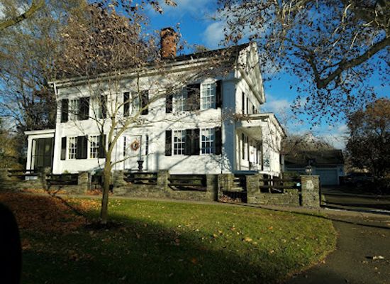 connecticut/the-quiet-corner/landmark/phelps-hatheway-house