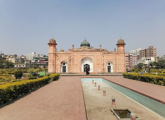 bangladesh/eastern-bengal/landmark/tomb-house-of-pori-bibi