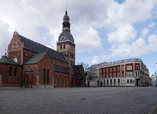 latvia/riga/art-nouveau-district/landmark/dome-square