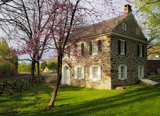pennsylvania/lehigh-valley/landmark/1803-house-emmaus-pa