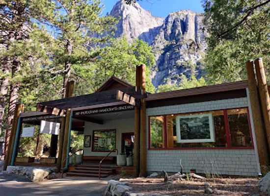 california/yosemite-village/landmark/the-ansel-adams-gallery