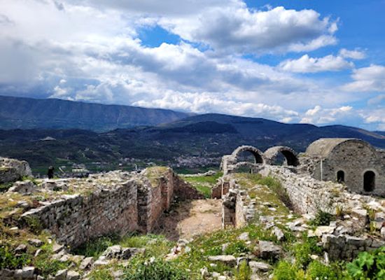 albania/skrapar/landmark/berat-castle