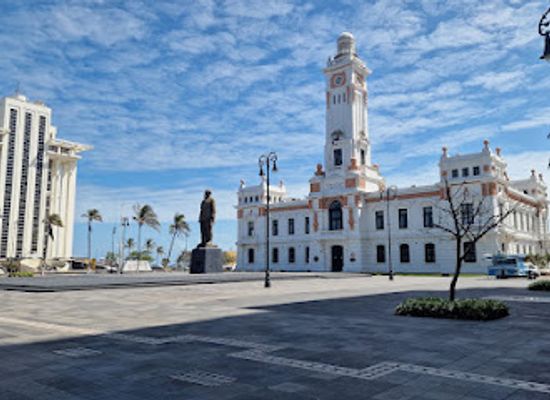 mexico/veracruz/boca-del-rio/landmark/faro-venustiano-carranza