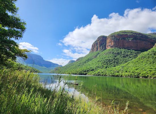 south-africa/blyde-river-canyon-nature-reserve/landmark/blyde-dam-boat-trips