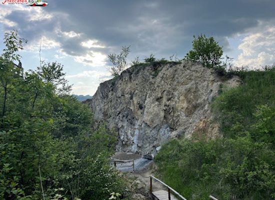 romania/harghita/landmark/rezervatia-geologica-dealul-melcului