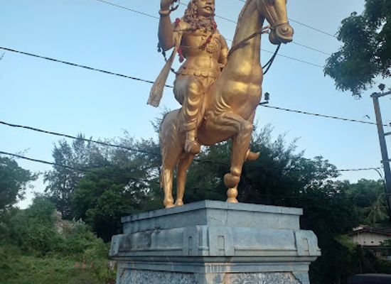 sri-lanka/jaffna-peninsula/landmark/king-sangiliyan-s-statue