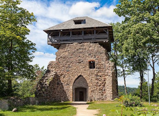 latvia/zemgale/landmark/castle-of-the-livonian-order-in-sigulda