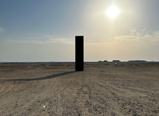 qatar/mesaieed/landmark/zekreet-steel-monument