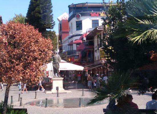 turkiye/antalya/kaleici/landmark/kale-kapisi-saat-kulesi