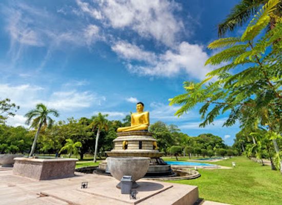 sri-lanka/western-province/landmark/viharamahadevi-park