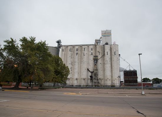 nebraska/north-platte/landmark/parkade-plaza