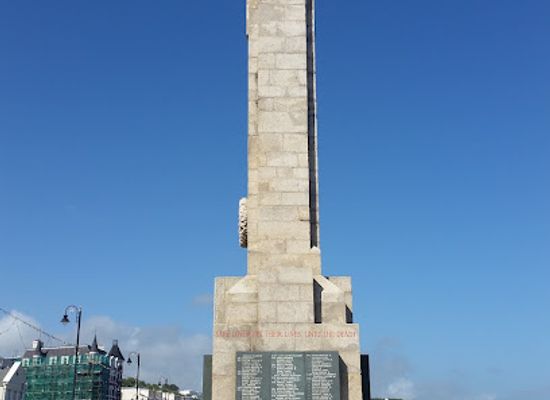 isle-of-man/douglas/landmark/douglas-war-memorial