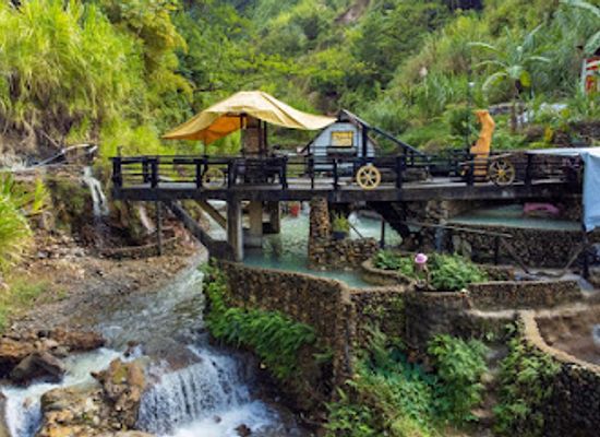 dominica/la-plaine/landmark/screw-s-sulfur-spas