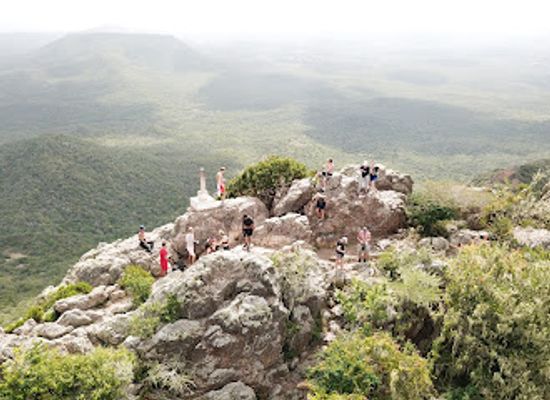 curacao/hato-caves/landmark/christoffel-mountain