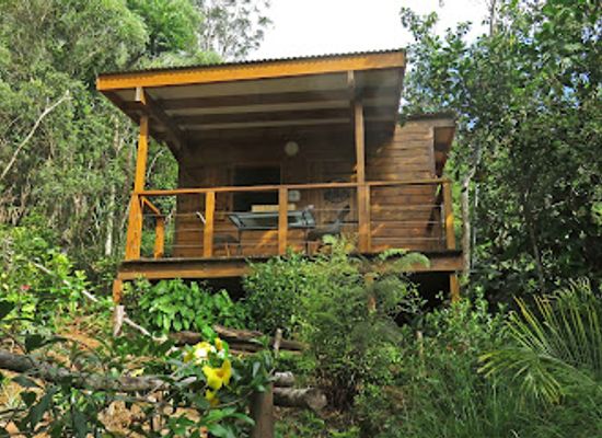 new-caledonia/south-province/landmark/la-cabane-de-la-vallee-hebergement-touristique-et-table-d-hote-a-dumbea-riviere