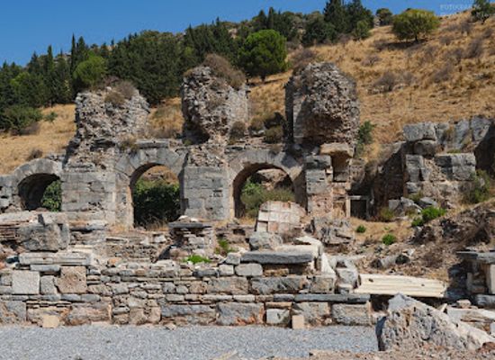 turkiye/ephesus/landmark/temple-of-domitian