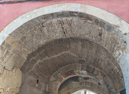 spain/palma-de-mallorca/landmark/puerta-de-l-almodi-gabella-de-la-sal