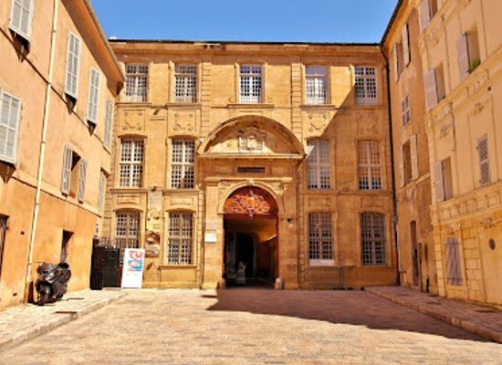 france/aix-en-provence/landmark/musee-des-tapisseries