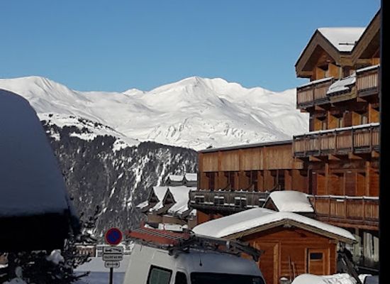 france/courchevel/landmark/restaurant-le-genepi