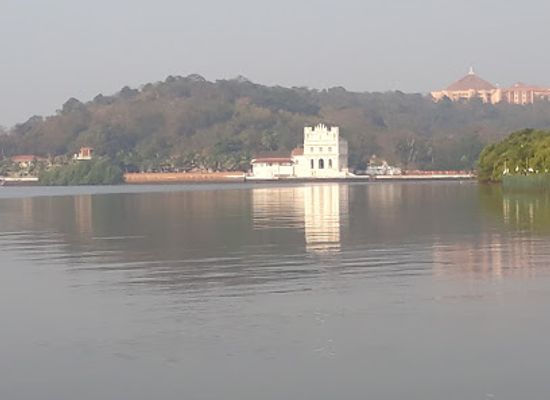 india/western-ghats/landmark/salim-ali-bird-sanctuary