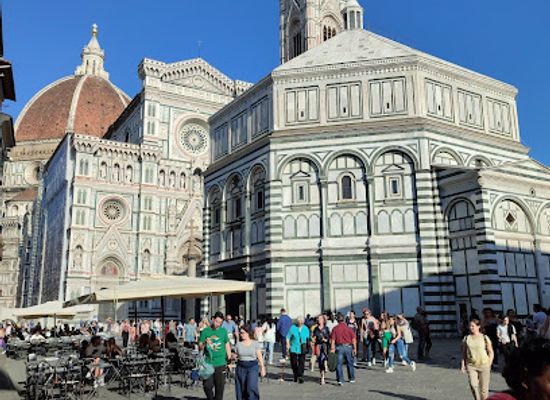 italy/romagna/landmark/piazza-del-duomo