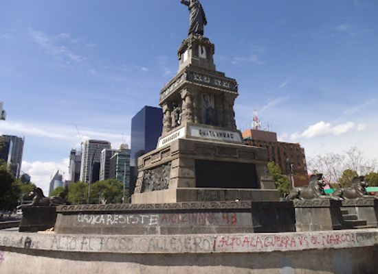 mexico/eastern-mexico/landmark/monument-to-cuauhtemoc