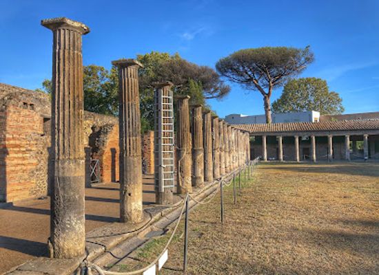 italy/pompeii/landmark/scavi-di-pompei-ingresso-piazza-immacolata