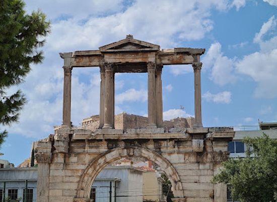 greece/western-greece/landmark/temple-of-olympian-zeus