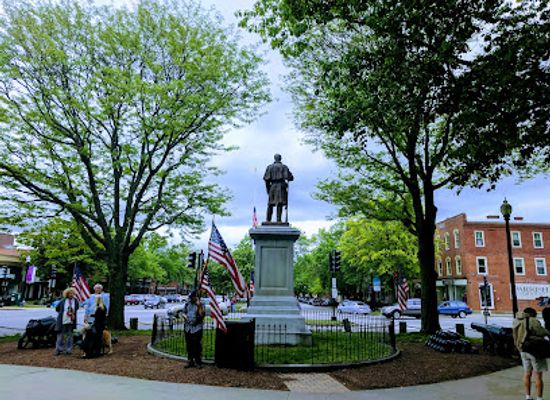 new-hampshire/keene/landmark/central-square