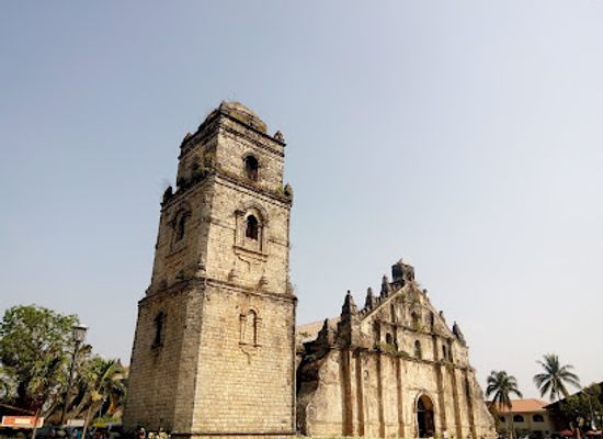 philippines/ilocos-norte/landmark/ilocos-norte-provincial-capitol