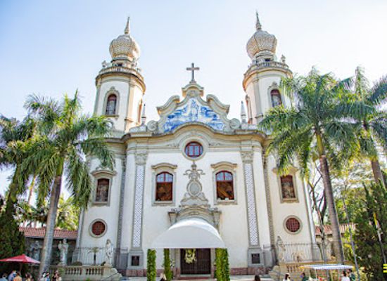 brazil/sao-paulo/jardins/landmark/paroquia-nossa-senhora-do-brasil